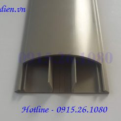 Ghen bán nguyệt Efapel D75