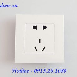 Ổ cắm điện mặt vuông 5 chấu